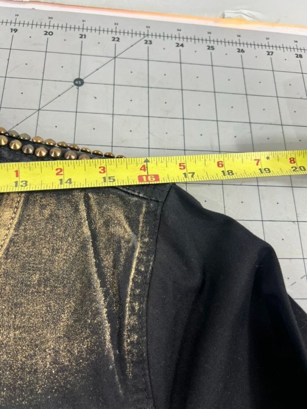 Luxe Moda Denim Jacket Gold & Silver Studded Women’s Sz. M New Distressed Look - Picture 8 of 10